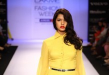 Sailex Ngairangbam – Lakme Fashion Week Winter/Festive 2012 A model on the ramp showcase designer Sailex Ngairangbams creations at LFW (20)