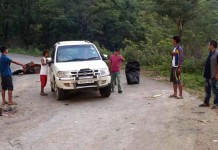ATSUM warns to intensify blockade Blockade supporters checking a vehicle in Chandel district