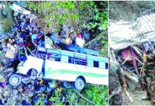 Tragedies strike highways, 22 killed in three road accidents