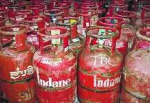 Police seize 686 hoarded filled, empty cylinders