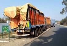 Open timber smuggling continues under forest minister’s very nose