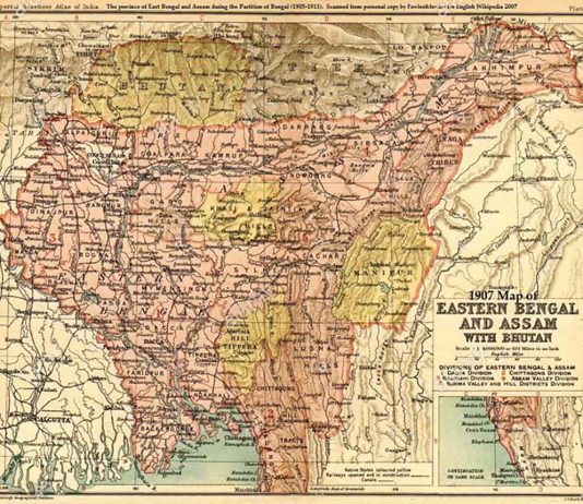 Was Manipur only 700 square miles in 1949?